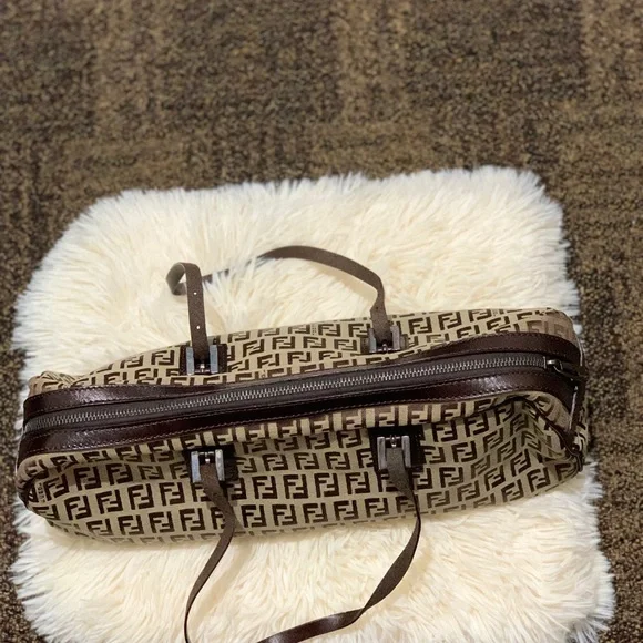 FENDI bag - Picture 14 of 16